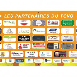 Bâche actualisée avec les sponsors 2026